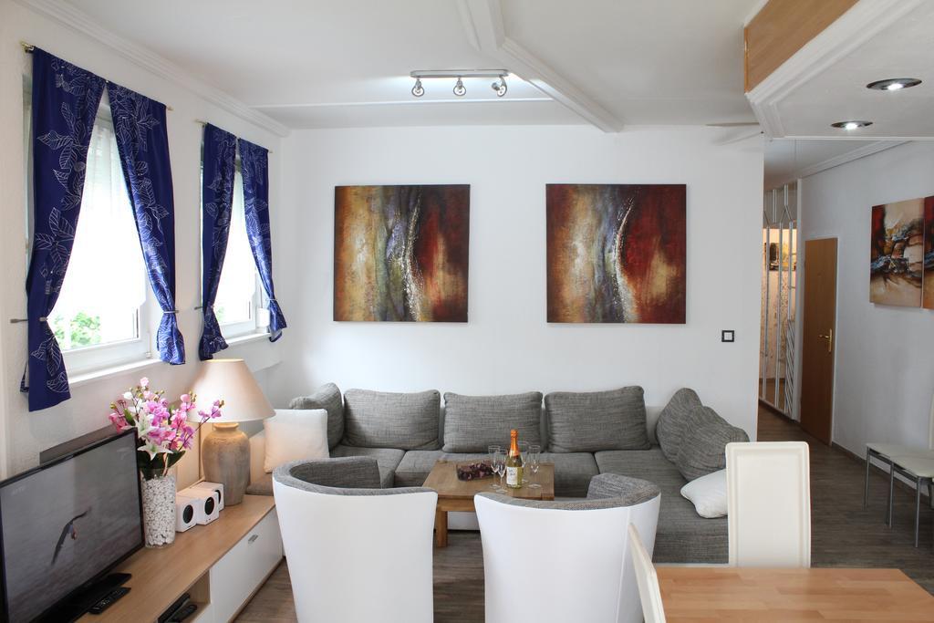 Ferienwohnung Vulkaneifel Daun Bilik gambar